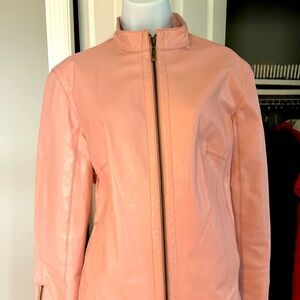 Soft pink leather blazer/jacket in L. What a beauty.